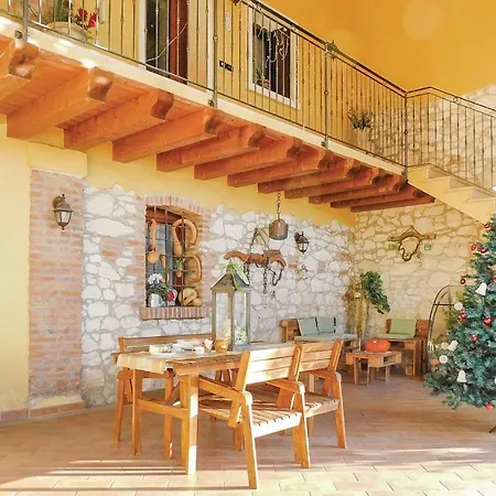 Apartment La Casa Delle Api